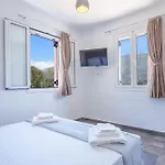 Spirida At Drakopoulata Αγία Ευφημία